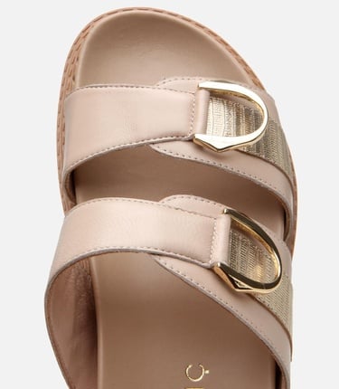  Kadın Deri Bej Tokalı Düz Terlik