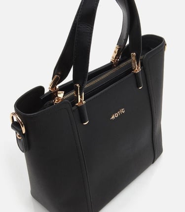  Kadın Siyah Omuz Çantası