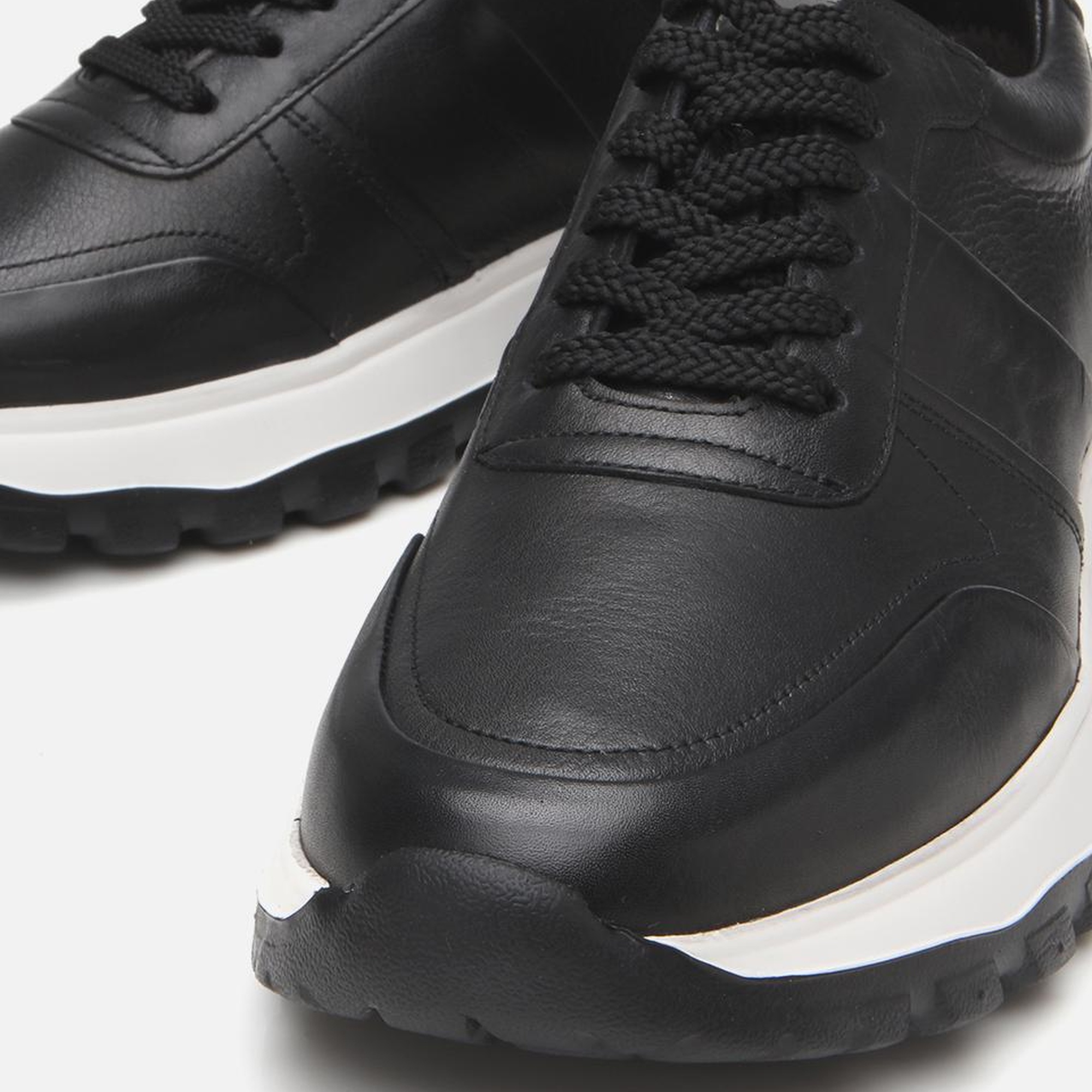 Erkek Deri Siyah Ultra Hafif Tabanlı Spor Ayakkabı