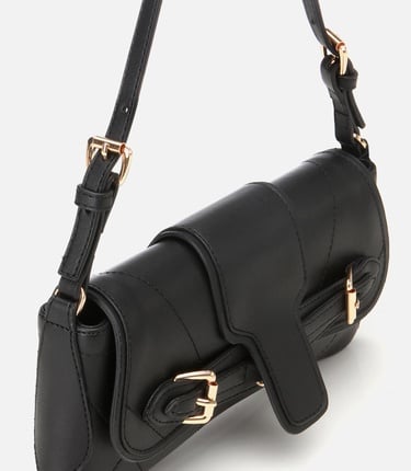  Kadın Siyah Toka Detaylı Asimetrik Çapraz Askılı Çanta