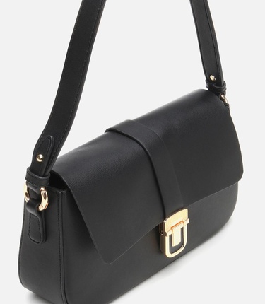  Kadın Siyah Kilit Detaylı Çapraz Askılı Çanta