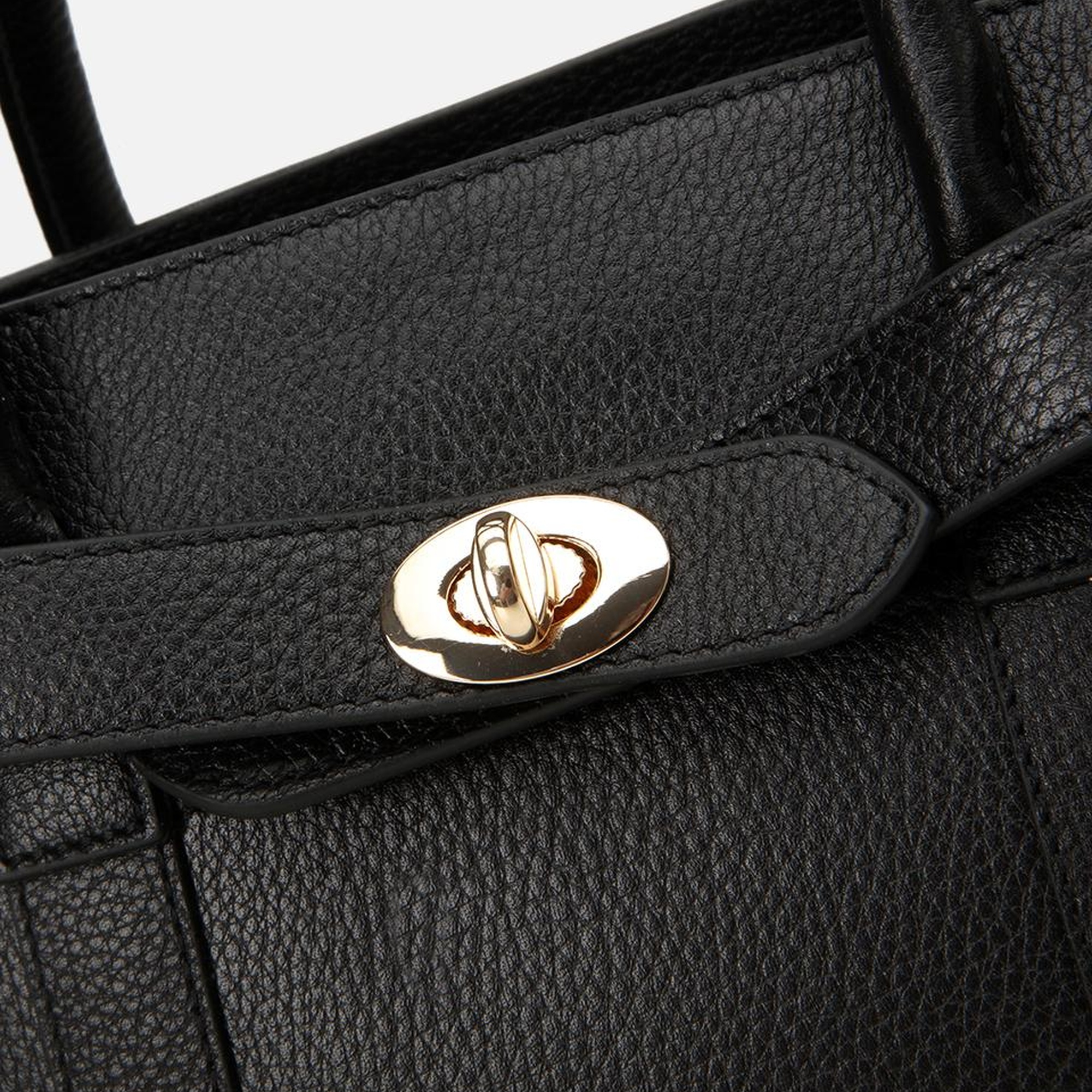 Kadın Deri Siyah Kilit Detaylı Omuz Çantası