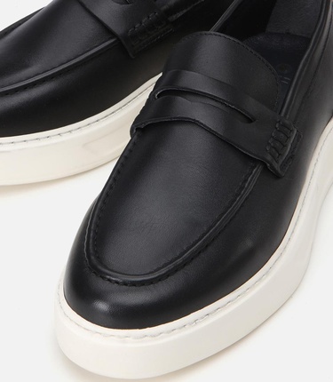  Erkek Deri Siyah Topuk Detaylı Şık Günlük Loafer