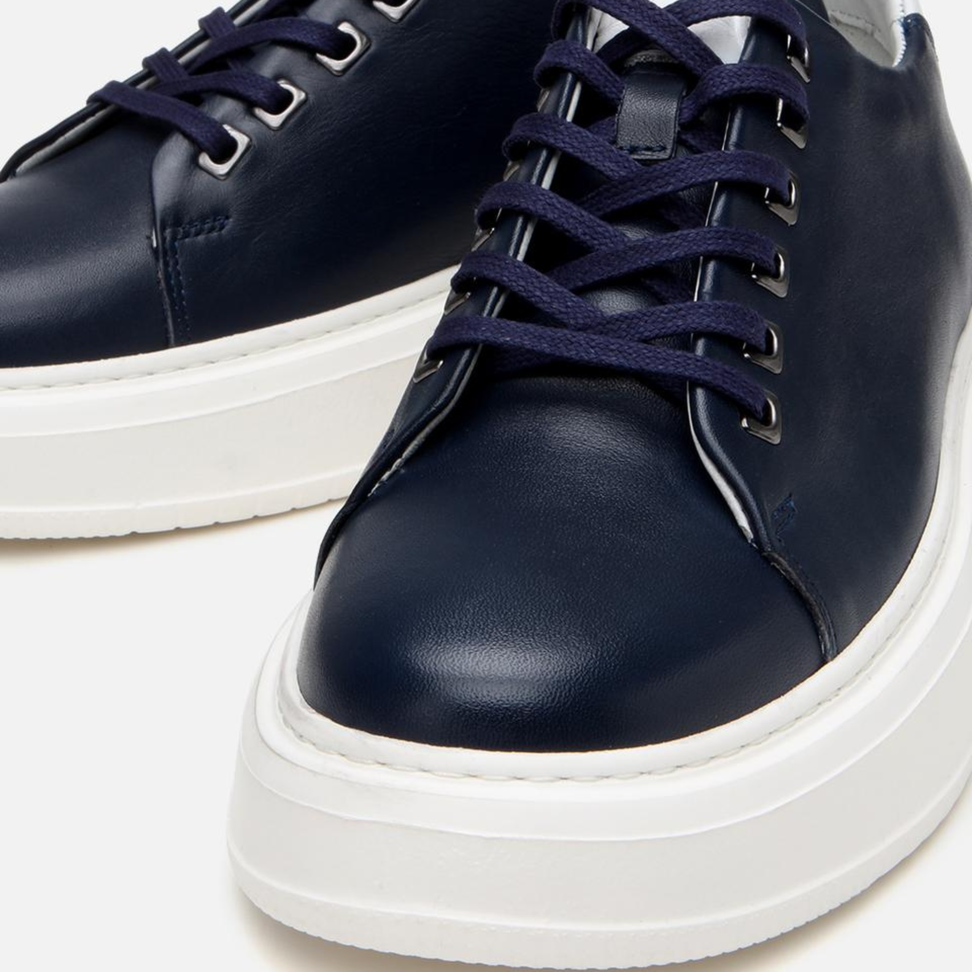 Erkek Deri Lacivert Hafif Tabanlı Spor Ayakkabı