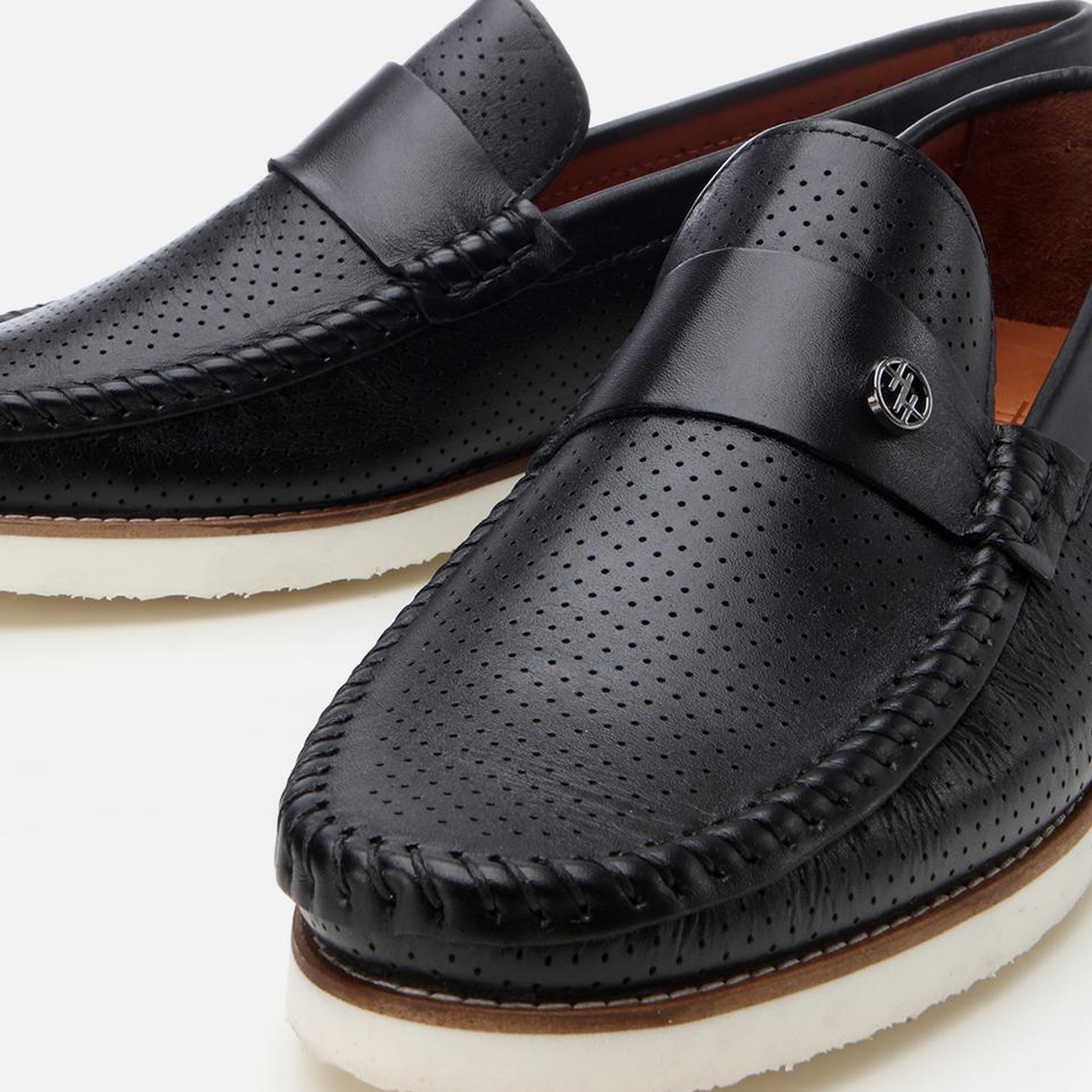 Erkek Deri Siyah Hafif Tabanlı Toka Detaylı Loafer