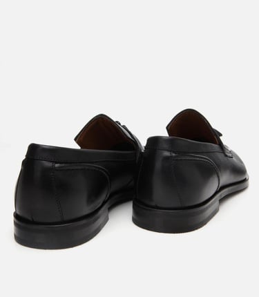  Erkek Deri Siyah Püskül Detaylı Klasik Loafer