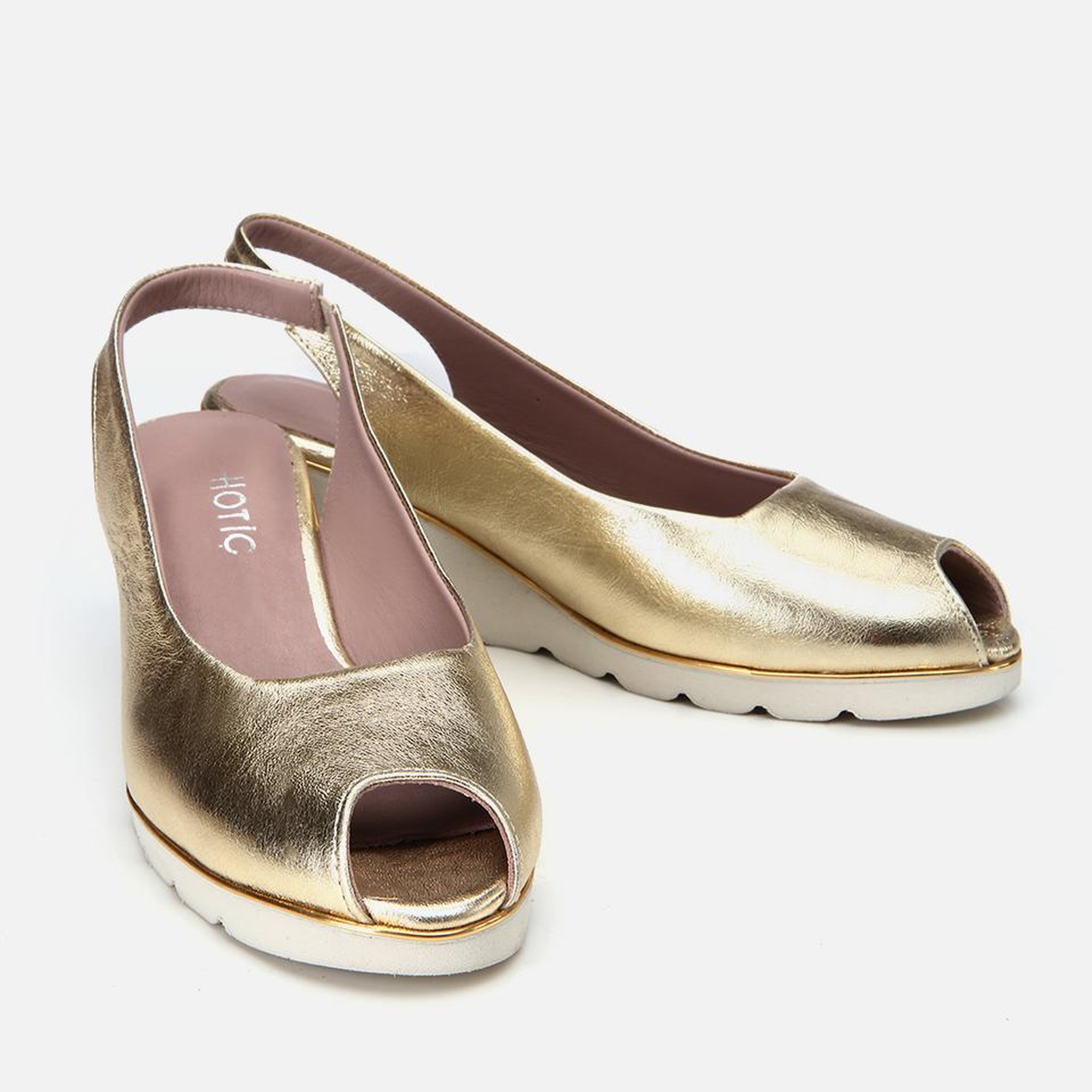 Kadın Deri Gold Tokalı Dolgu Topuklu Sandalet