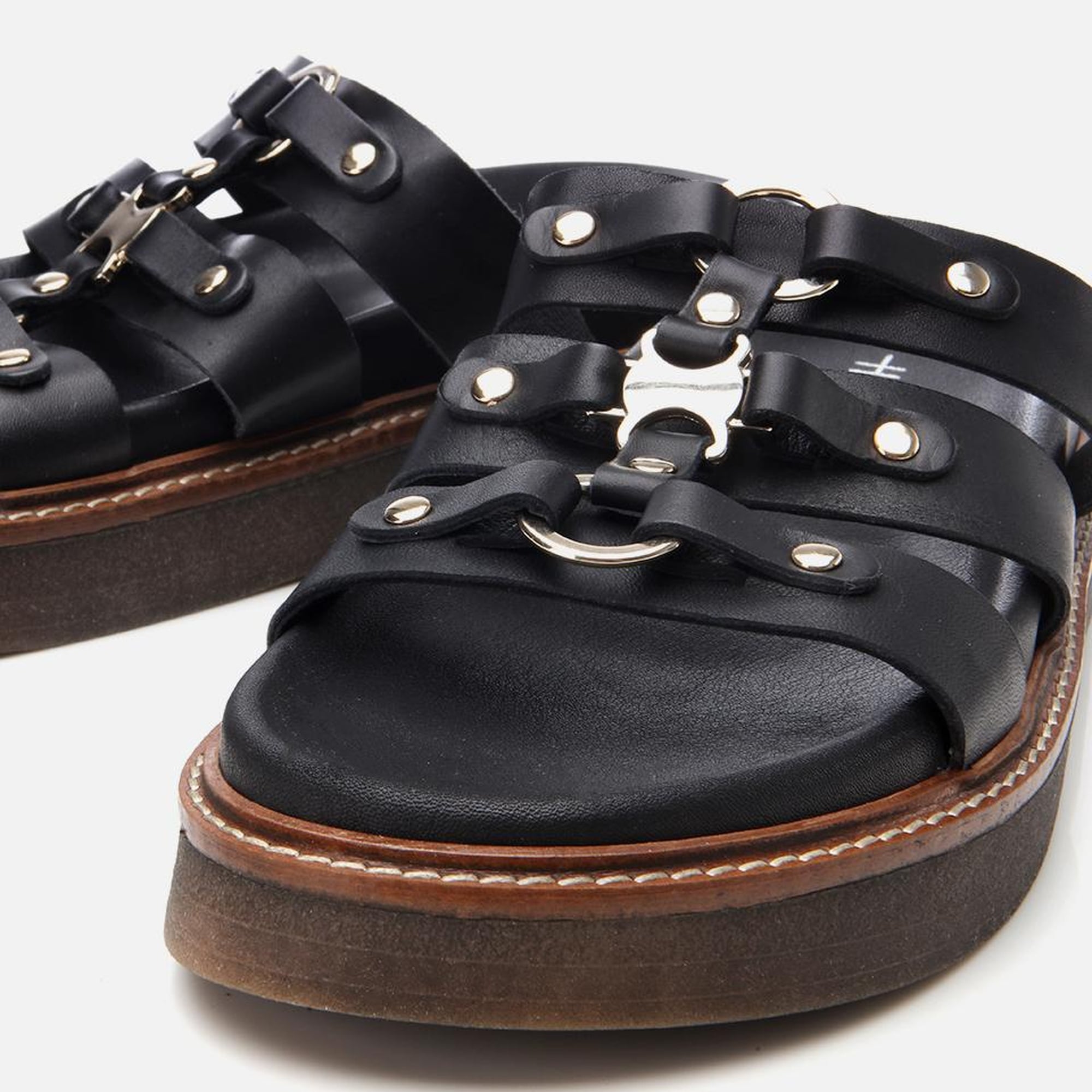 Kadın Deri Siyah Tokalı Düz Terlik