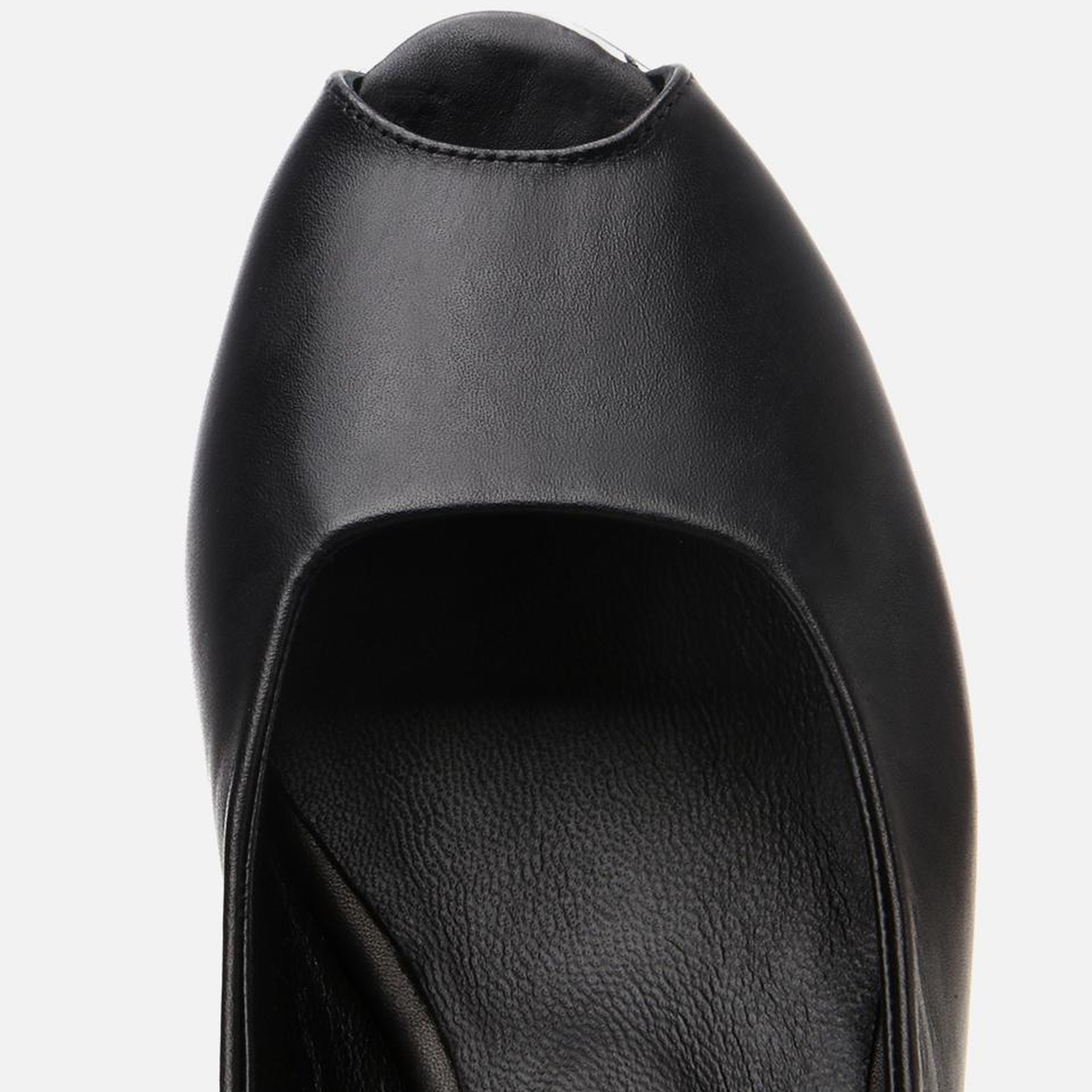 Kadın Deri Siyah Tokalı Dolgu Topuklu Sandalet