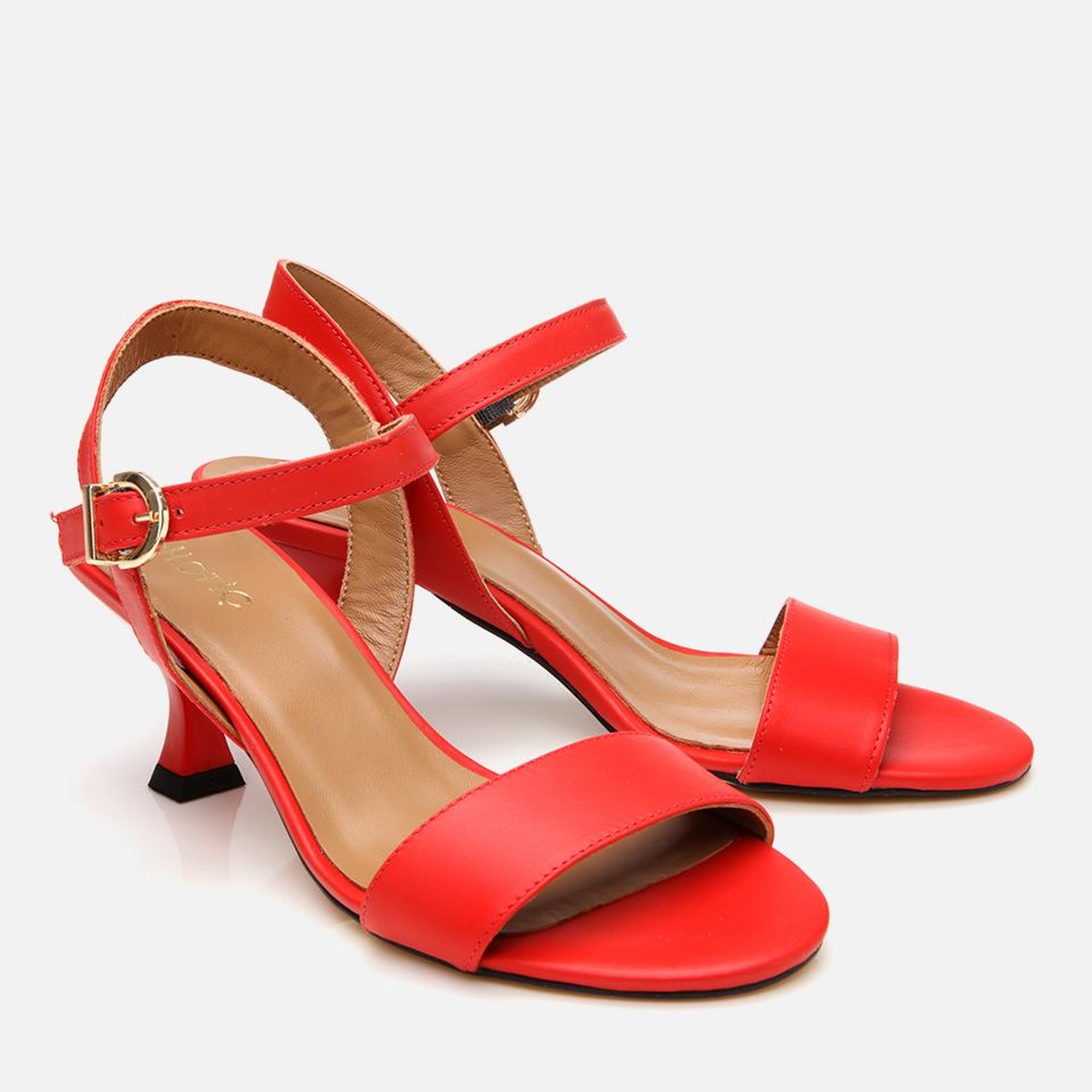 Kadın Deri Kırmızı Kemerli Topuklu Sandalet