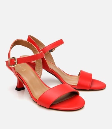  Kadın Deri Kırmızı Kemerli Topuklu Sandalet