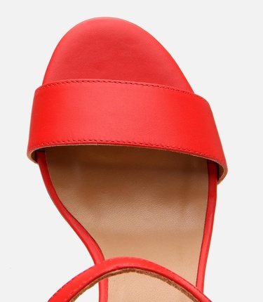  Kadın Deri Kırmızı Kemerli Topuklu Sandalet