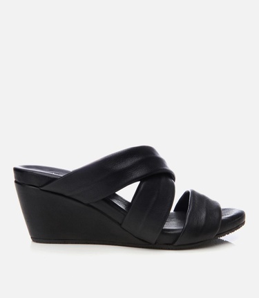  Kadın Deri Siyah Dolgu Topuklu Terlik