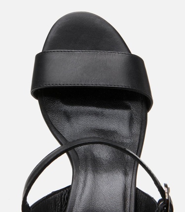  Kadın Deri Siyah Kemerli Topuklu Sandalet