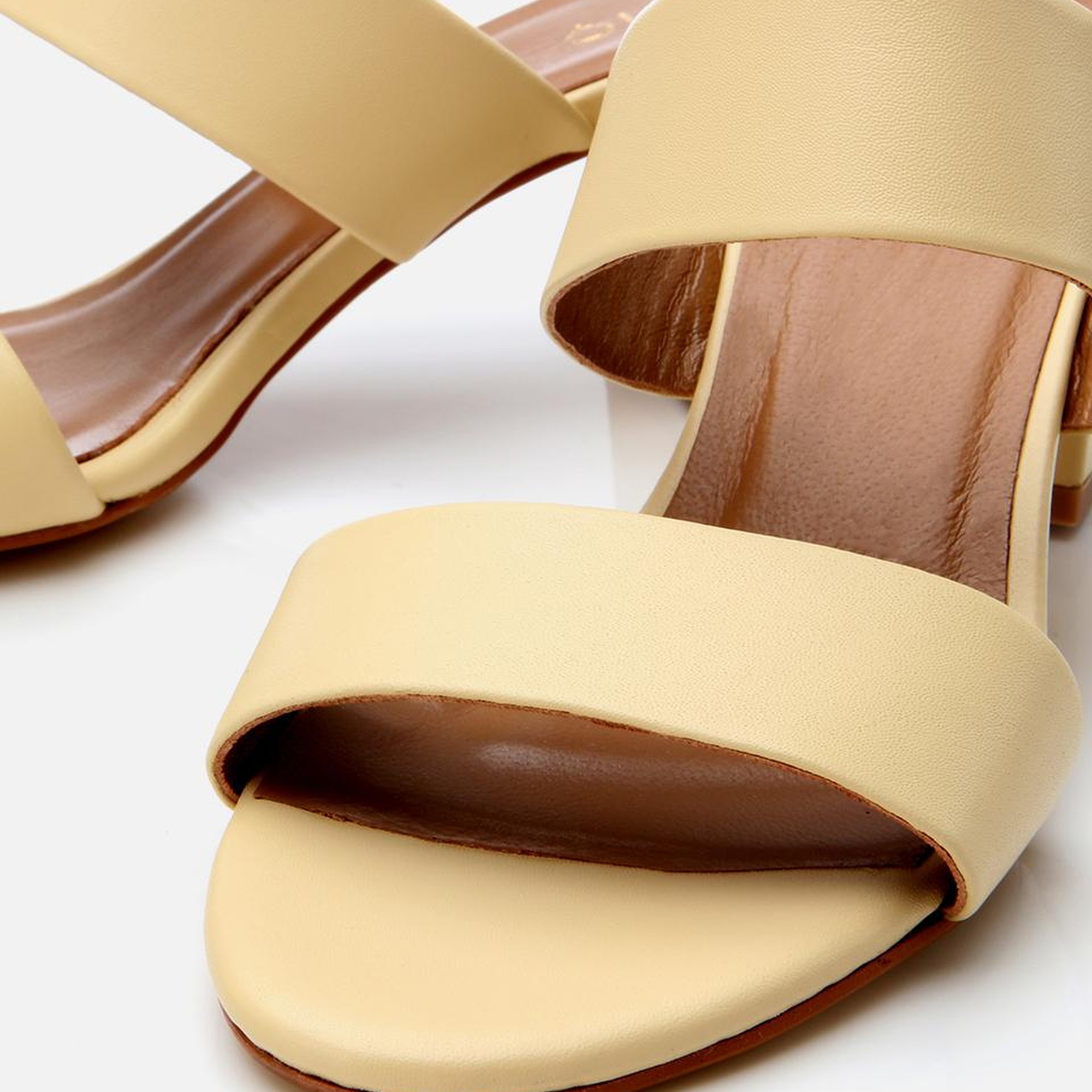 Kadın Deri Sarı Kalın Topuklu Terlik