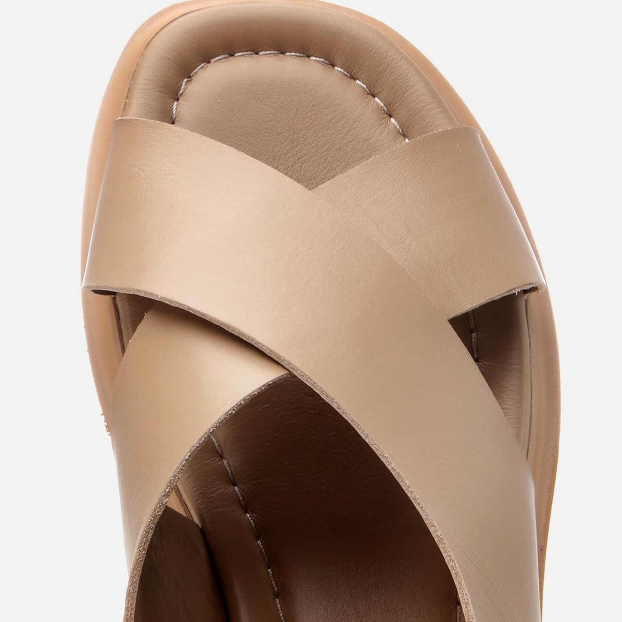 Kadın Deri Bej Kemerli Düz Sandalet