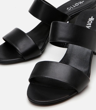  Kadın Deri Siyah Kalın Topuklu Terlik