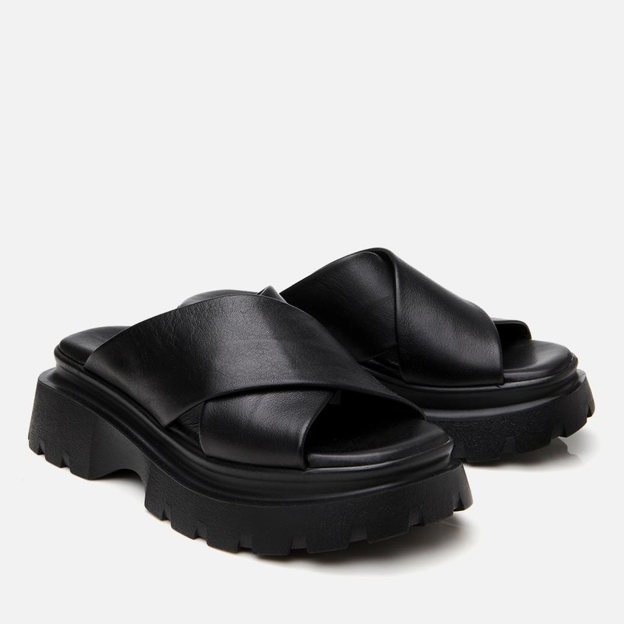 Kadın Deri Siyah Topuklu Terlik