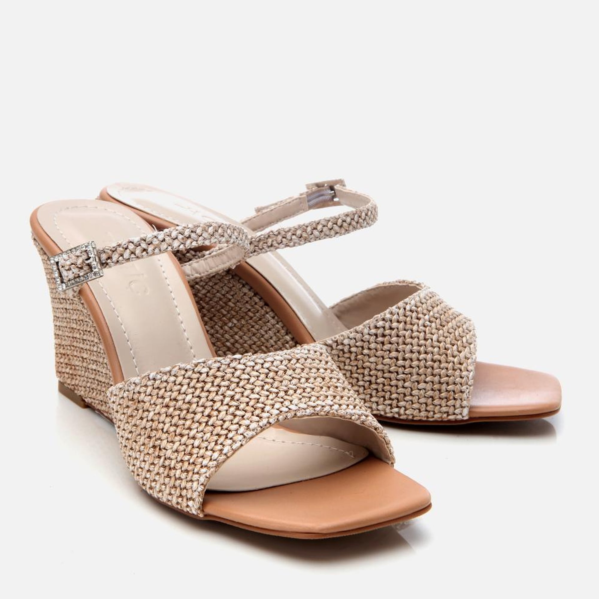 Kadın Bej Hasır Detaylı Dolgu Topuklu Terlik