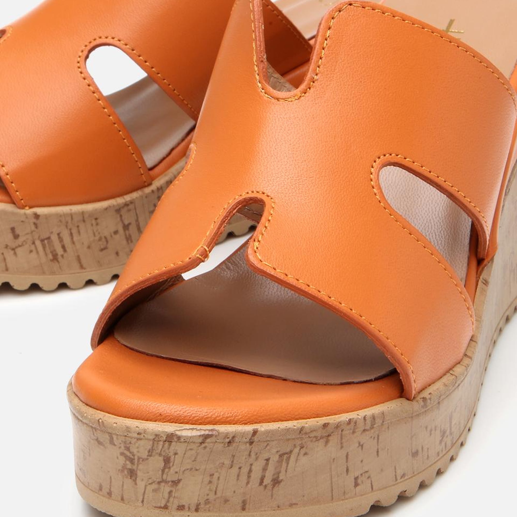 Kadın Deri Turuncu Taşlı Topuklu Terlik