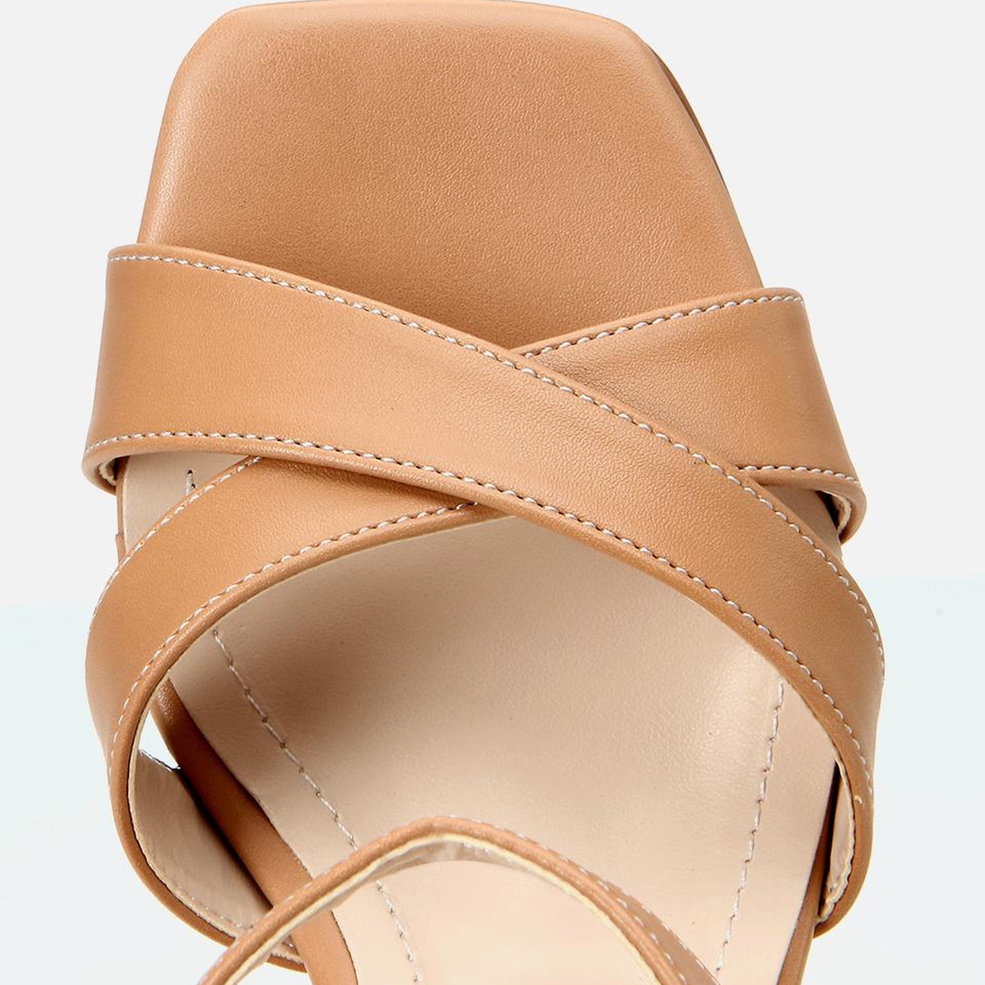 Kadın Bej Dolgu Topuklu Sandalet