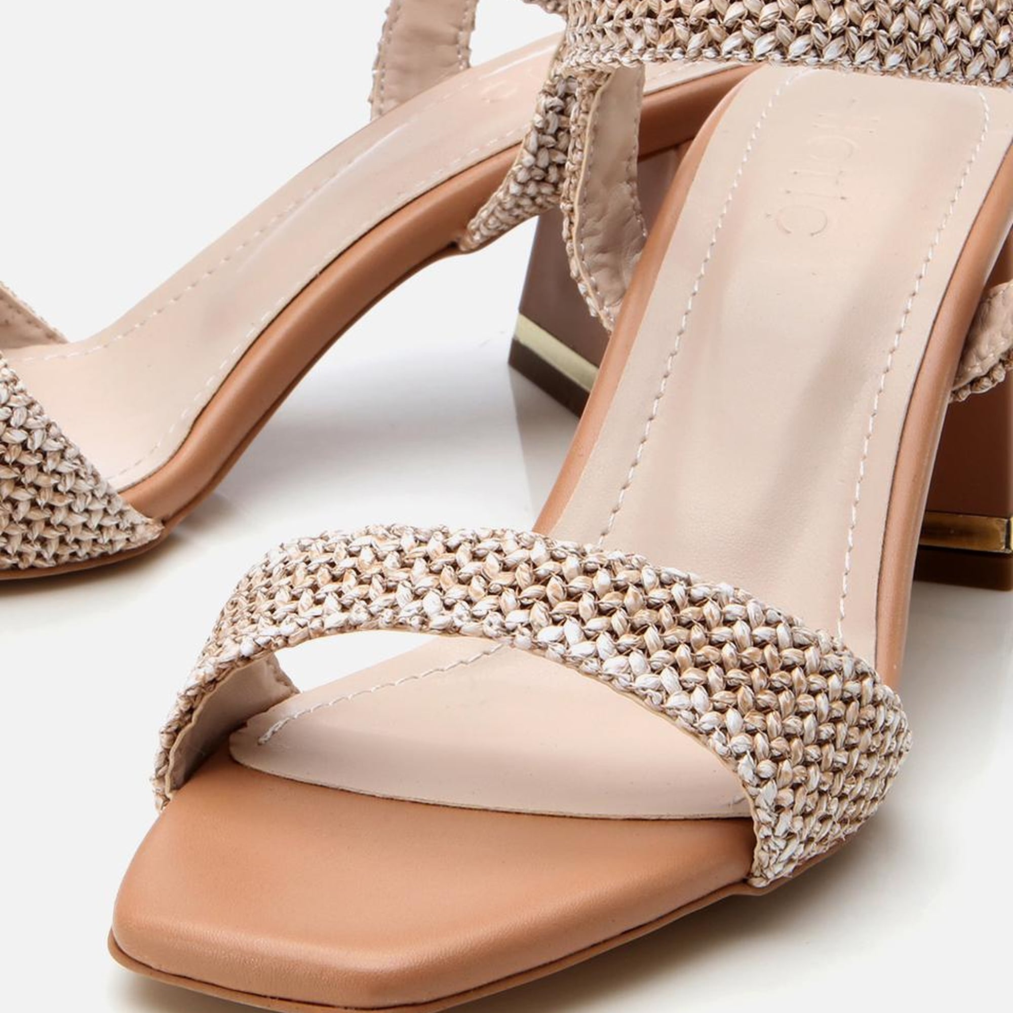 Kadın Bej Hasır Detaylı Topuklu Sandalet