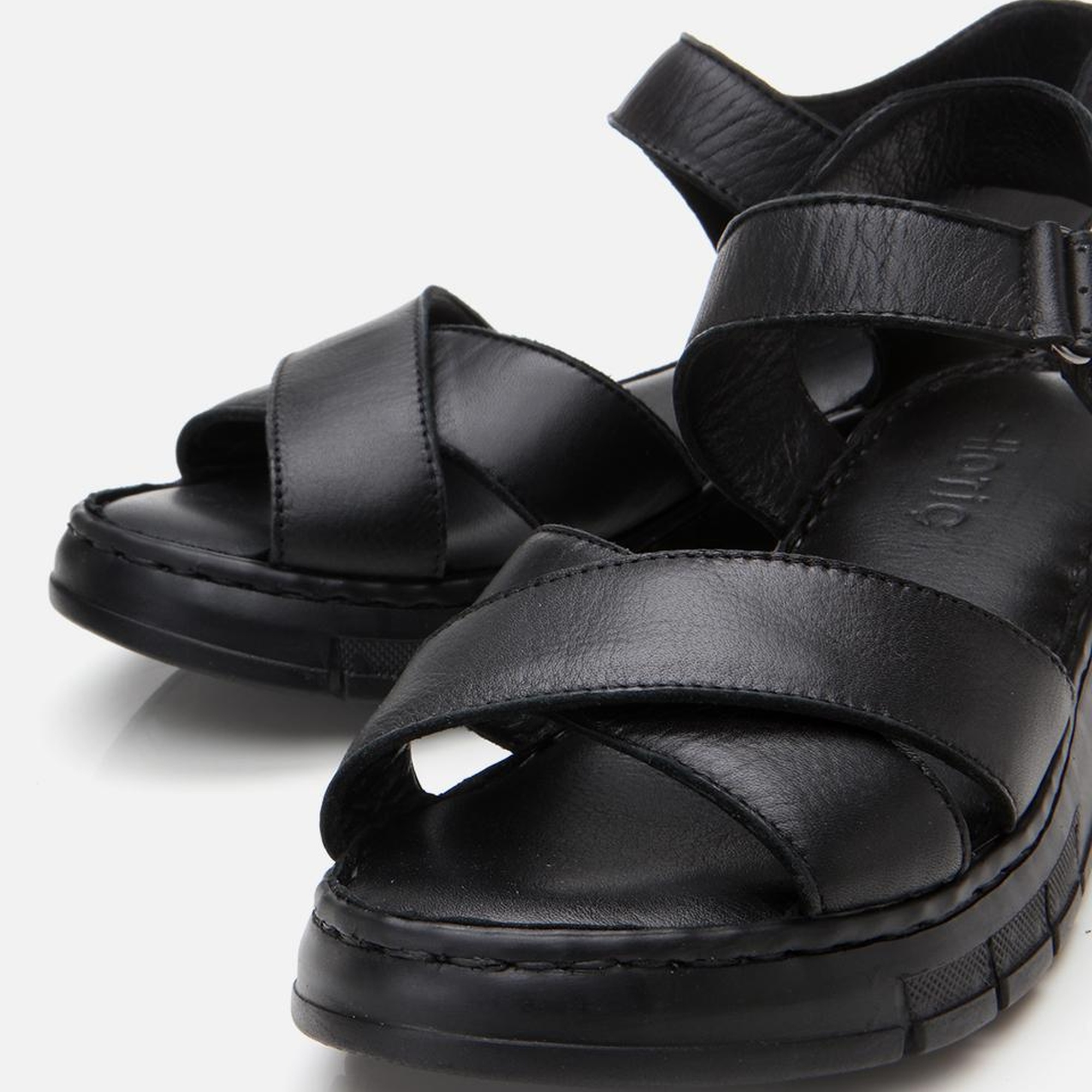 Kadın Deri Siyah Ayarlanabilir Comfort Sandalet