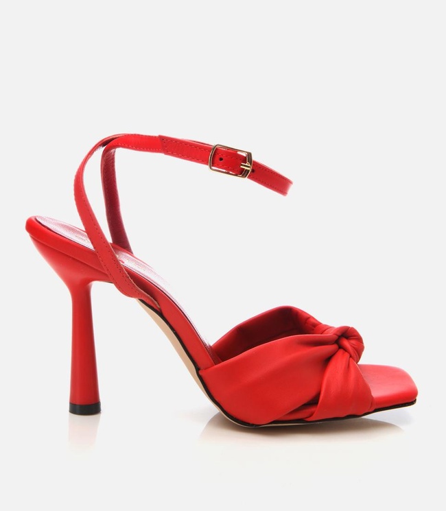  Kadın Deri Kırmızı Kemerli Topuklu Sandalet