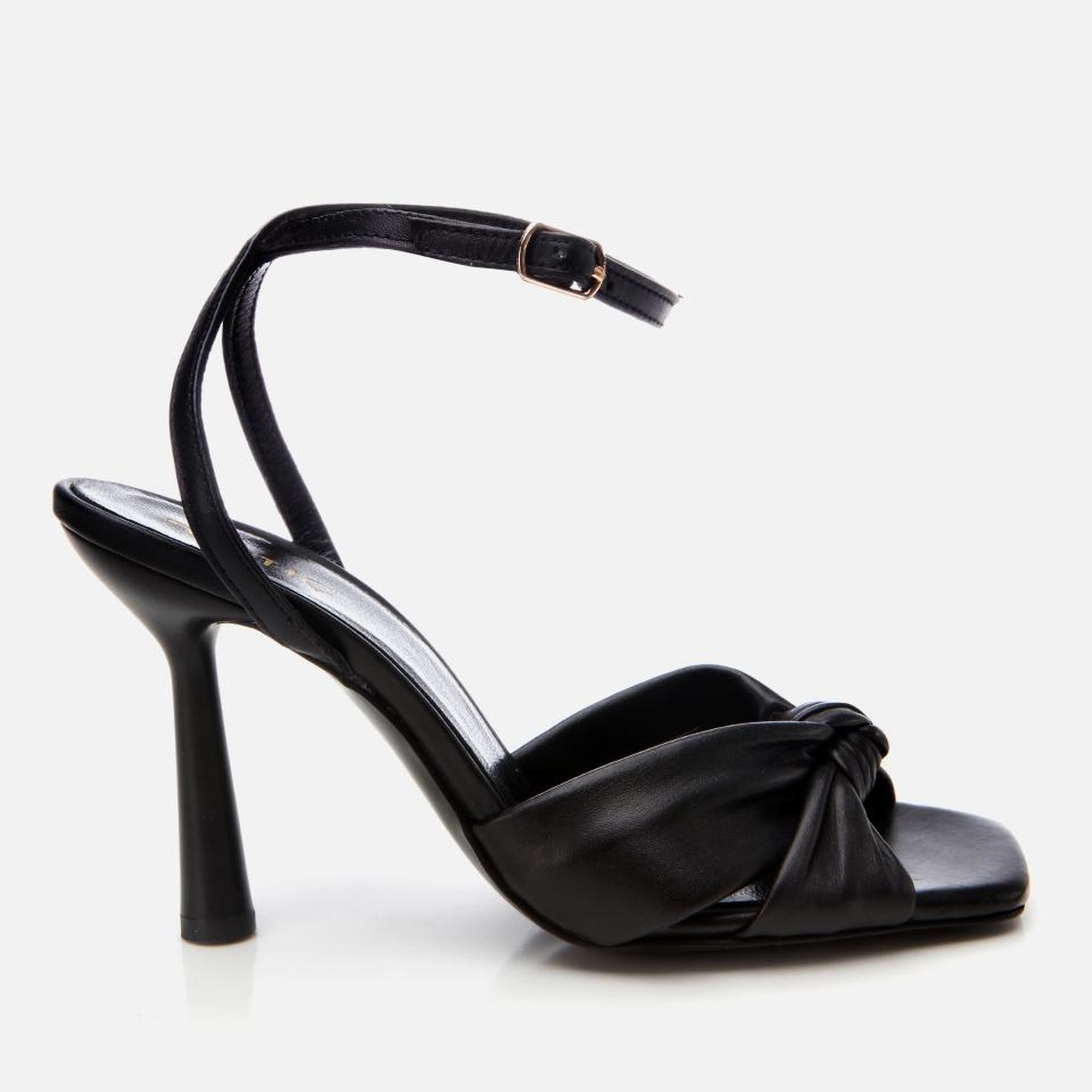 Kadın Deri Siyah Kemerli Topuklu Sandalet