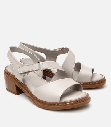  Kadın Deri Ekru Ayarlanabilir Rahat Topuklu Sandalet