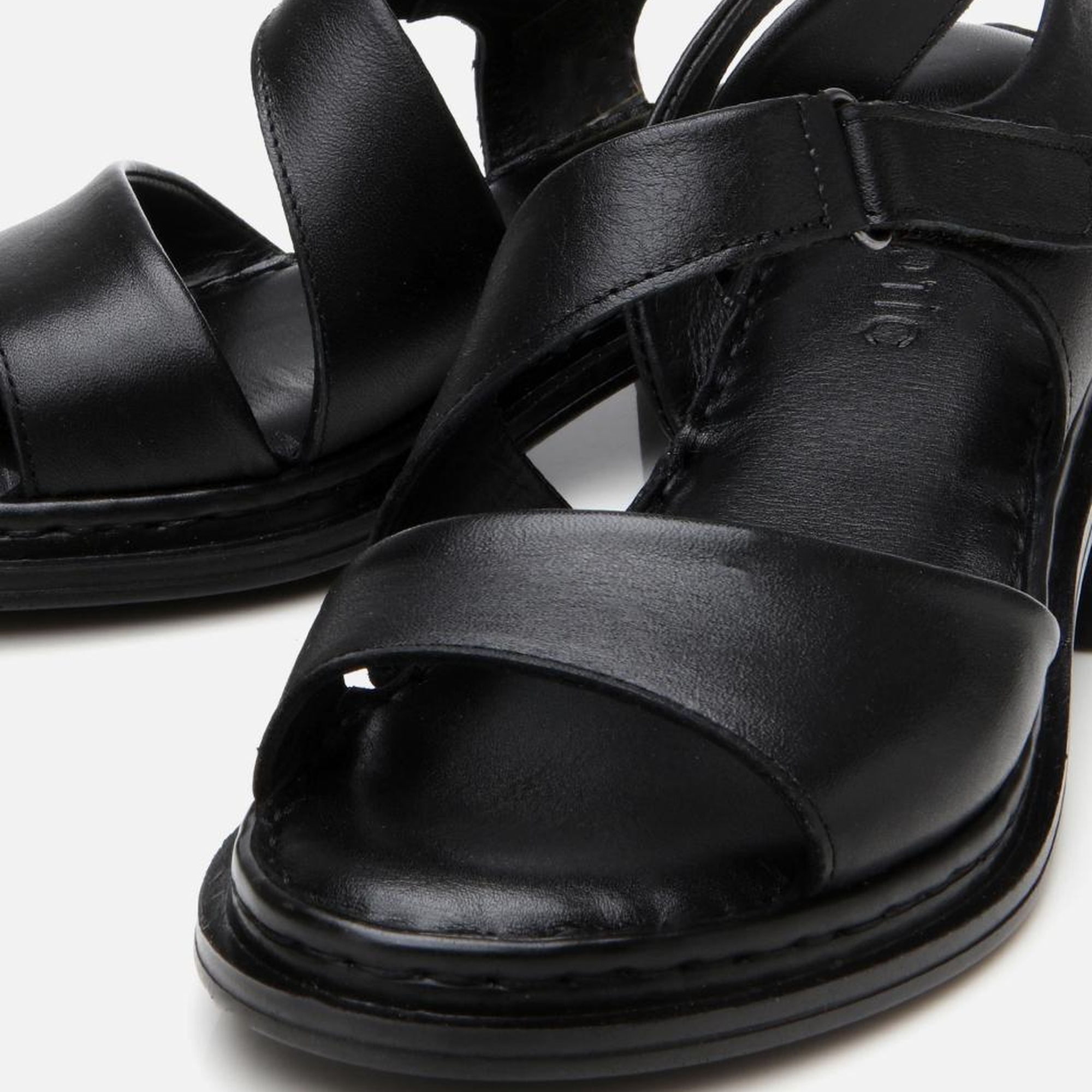 Kadın Deri Siyah Ayarlanabilir Rahat Topuklu Sandalet