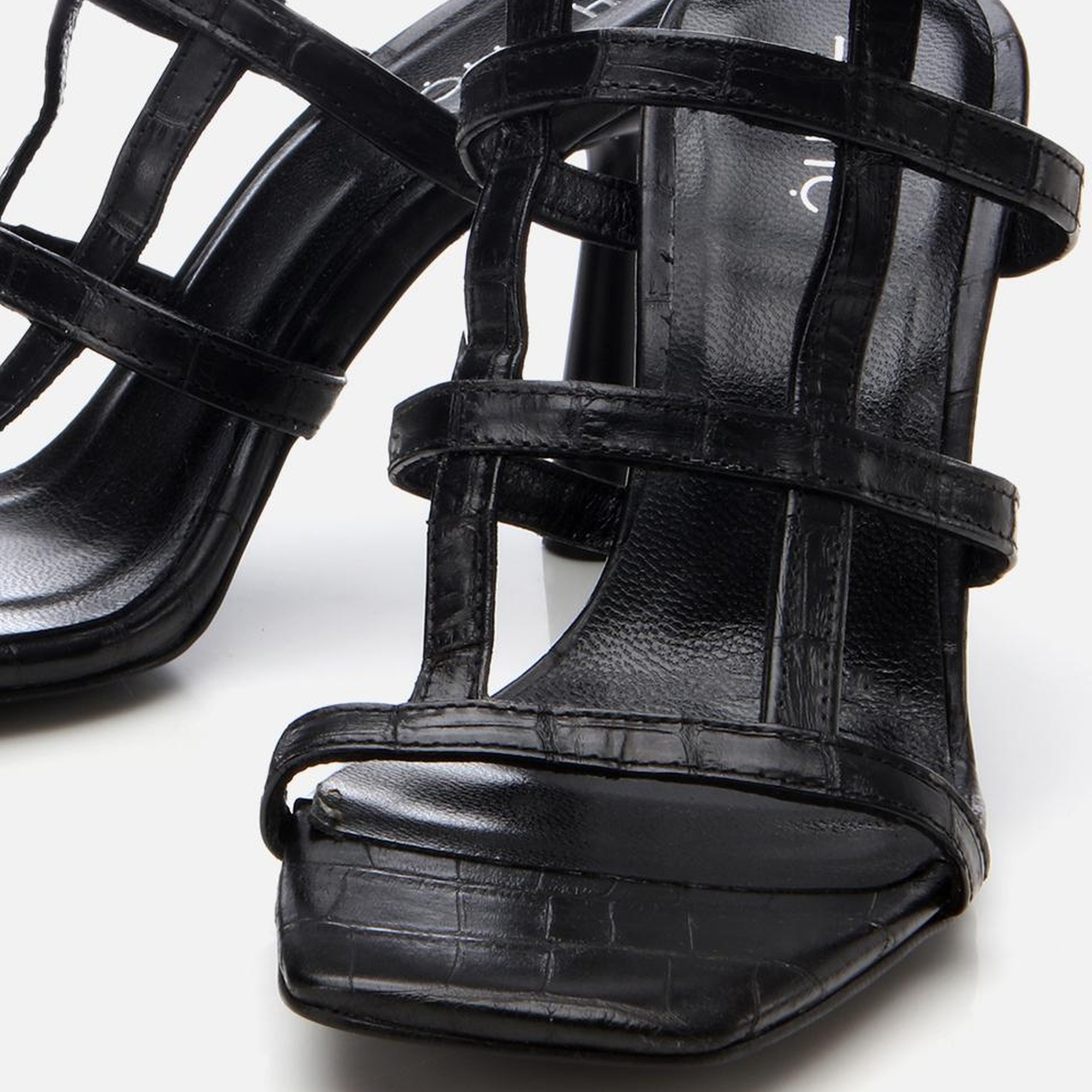 Kadın Deri Siyah Kroko Desenli Topuklu Sandalet