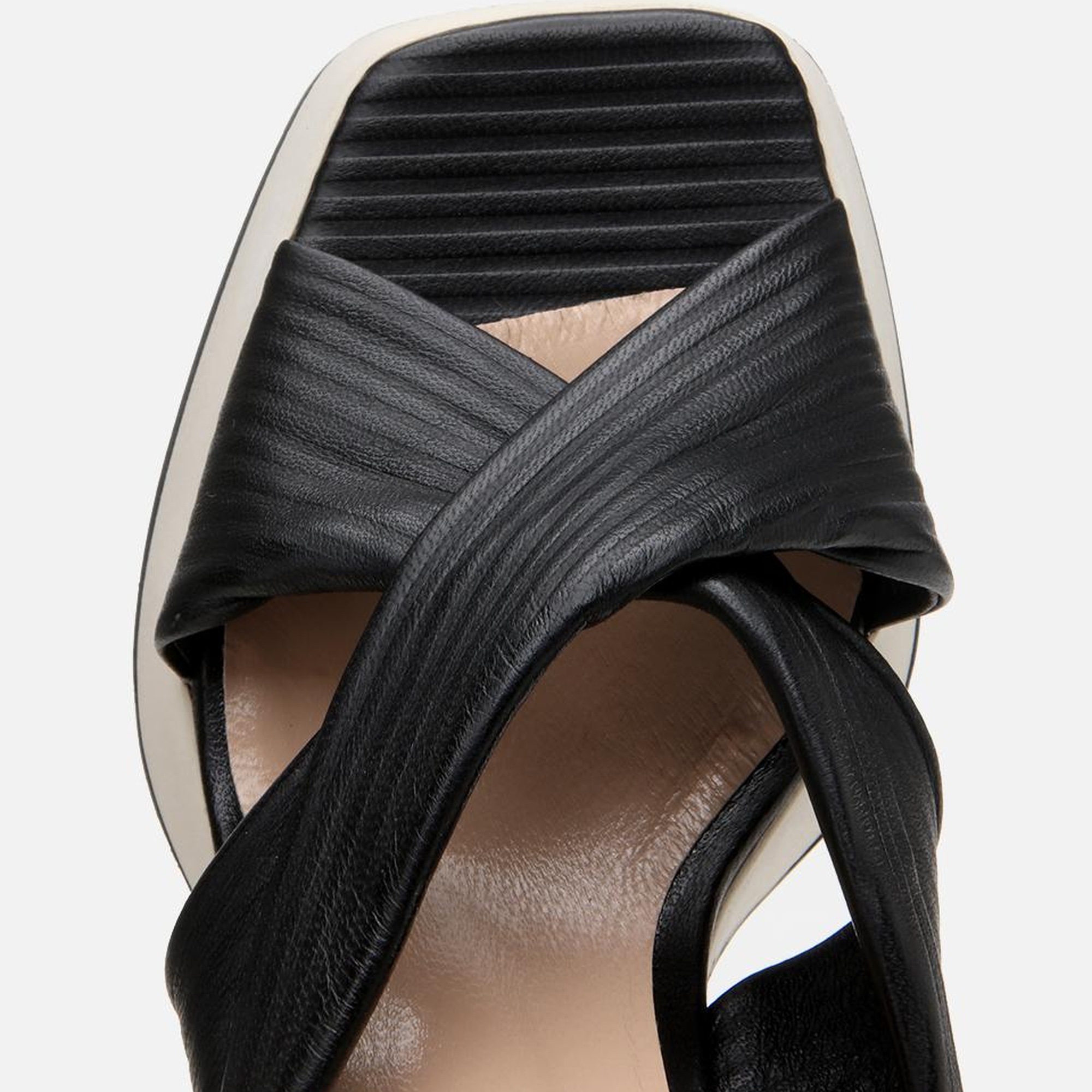 Kadın Deri Siyah Kalın Topuklu Sandalet