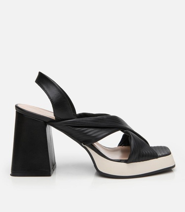  Kadın Deri Siyah Kalın Topuklu Sandalet