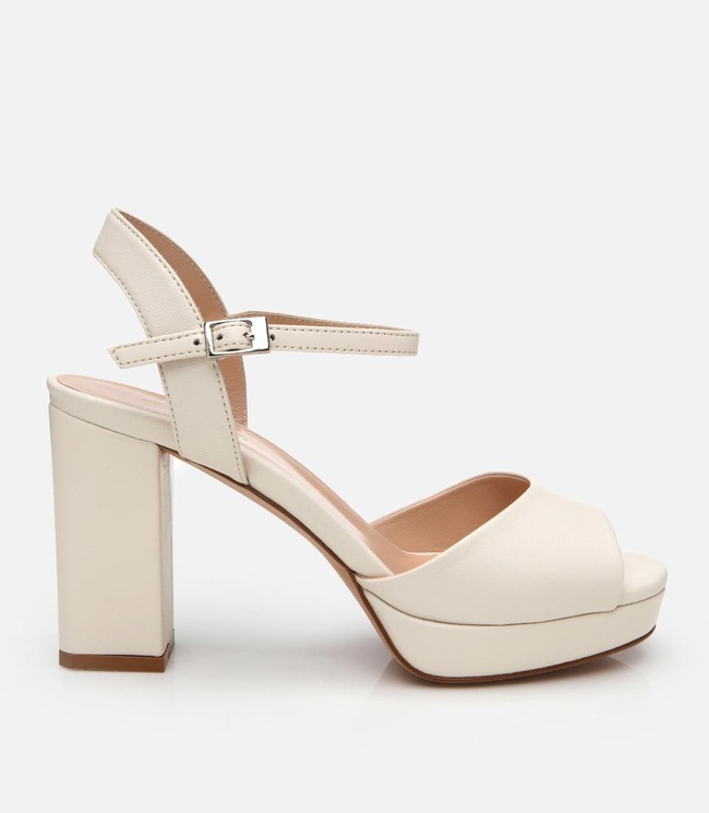  Kadın Deri Ekru Kalın Topuklu Sandalet
