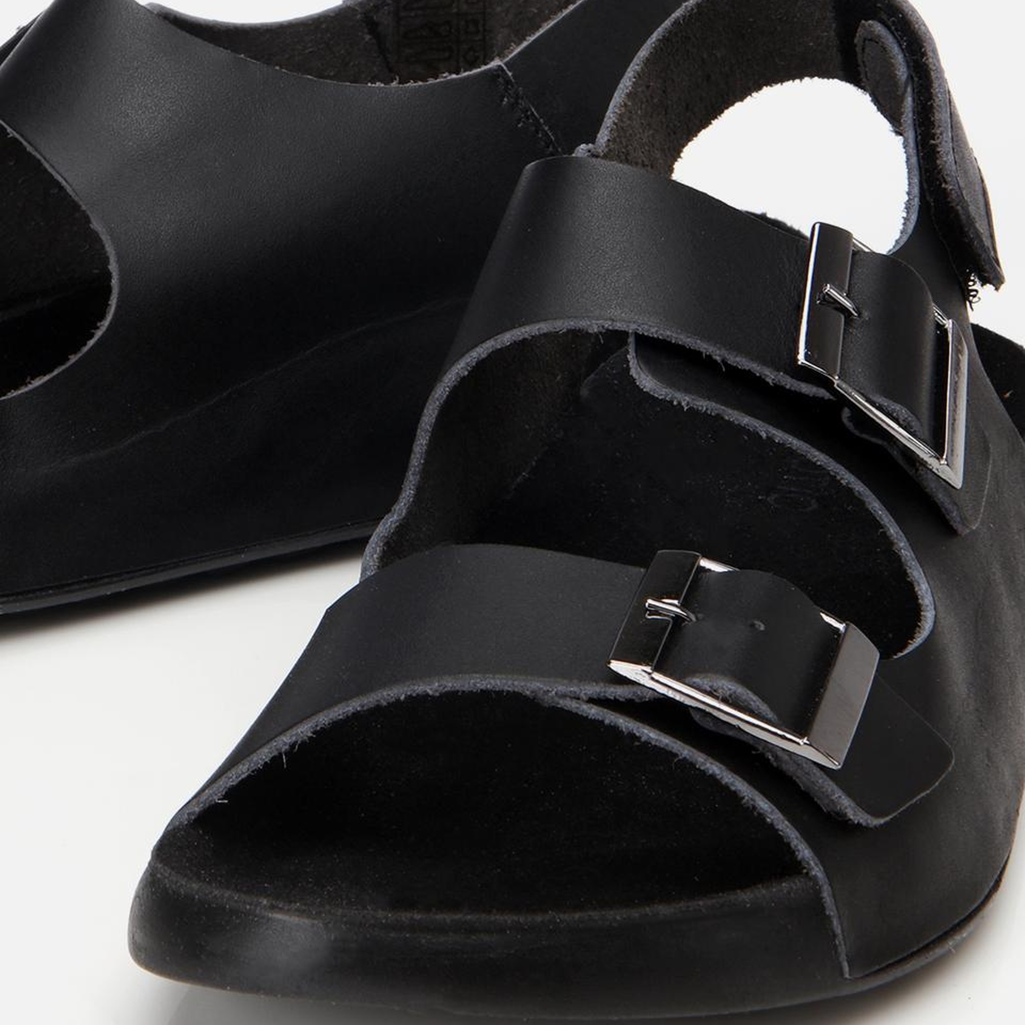 Kadın Deri Siyah Ayarlanabilir Dolgu Topuklu Sandalet