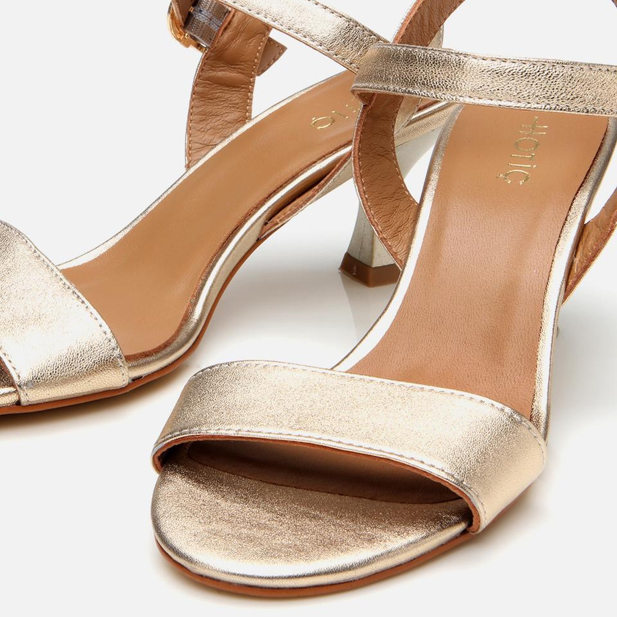 Kadın Deri Gold Kemerli Abiye Topuklu Sandalet