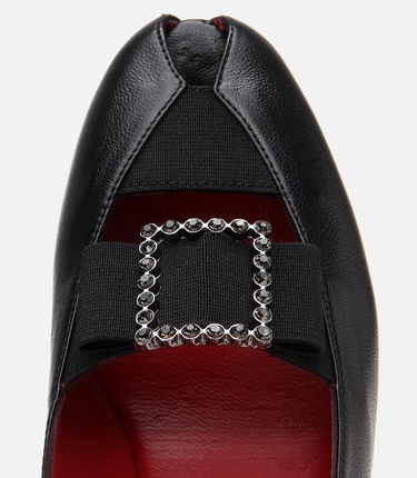  Kadın Deri Siyah Tokalı Esnek Dolgu Topuklu Sandalet