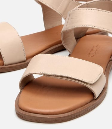  Kadın Deri Bej Ayarlanabilir Düz Sandalet