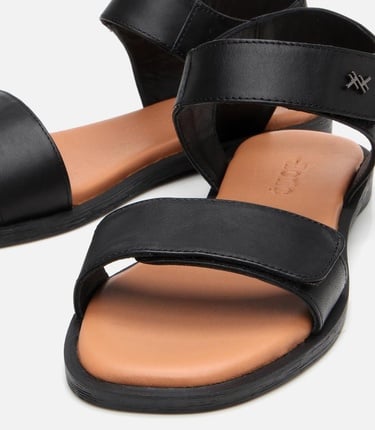  Kadın Deri Siyah Ayarlanabilir Düz Sandalet