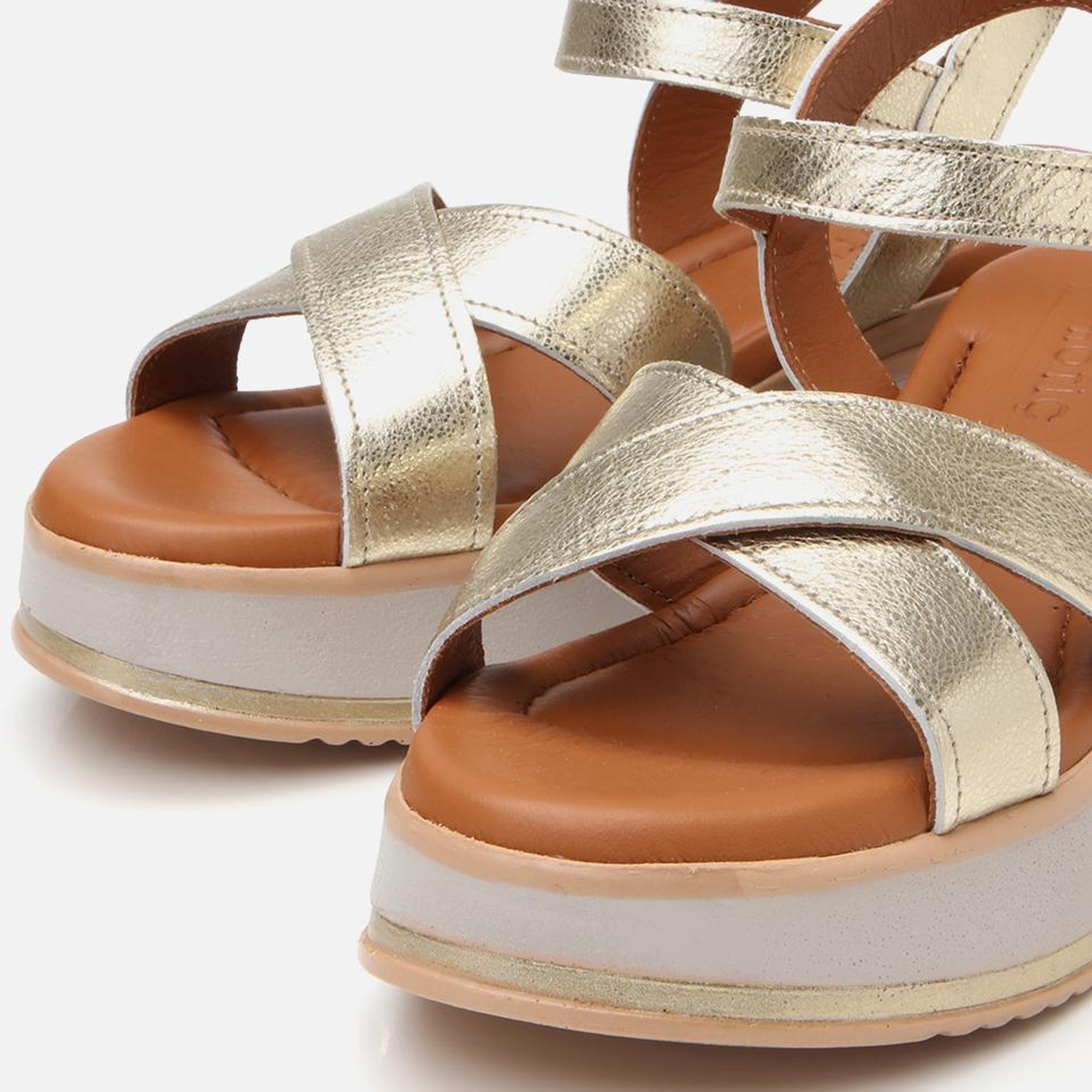 Kadın Deri Gold Dolgu Topuklu Sandalet