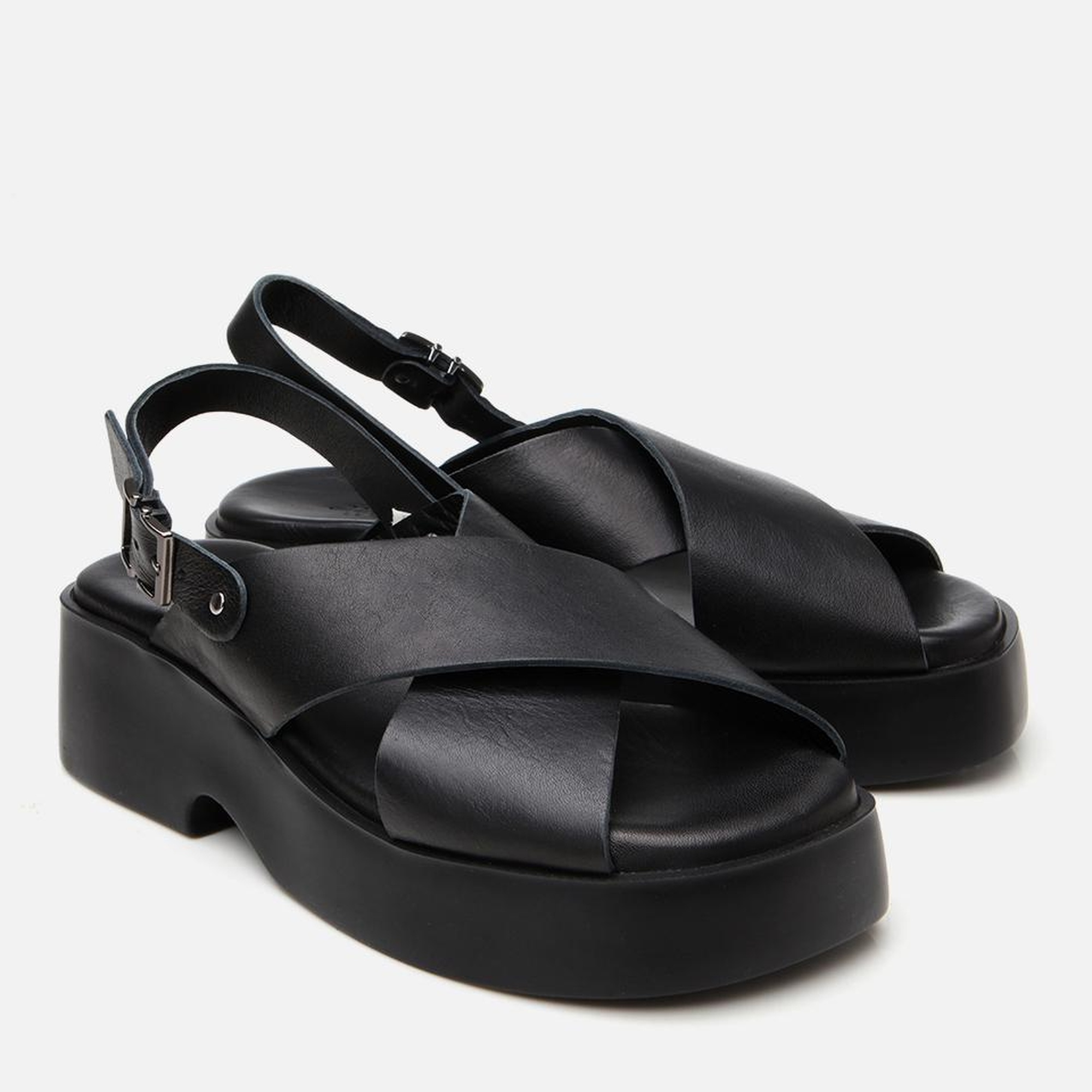 Kadın Deri Siyah Kemerli Dolgu Topuklu Sandalet