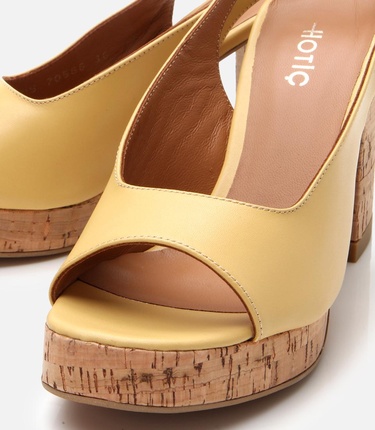  Kadın Deri Sarı Topuklu Sandalet