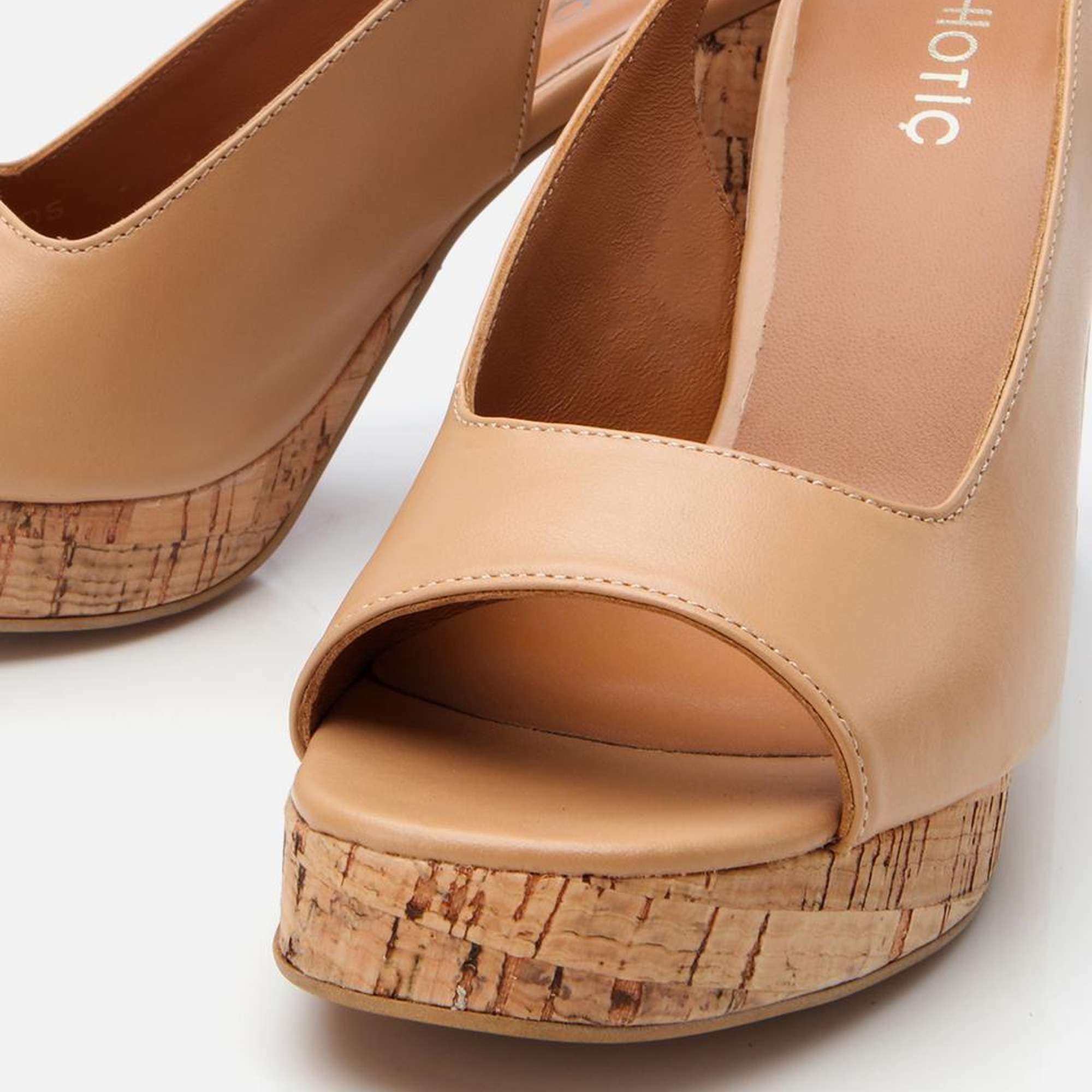 Kadın Deri Bej Topuklu Sandalet