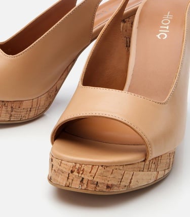  Kadın Deri Bej Topuklu Sandalet