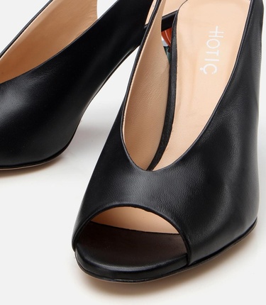  Kadın Deri Siyah Kalın Topuklu Sandalet