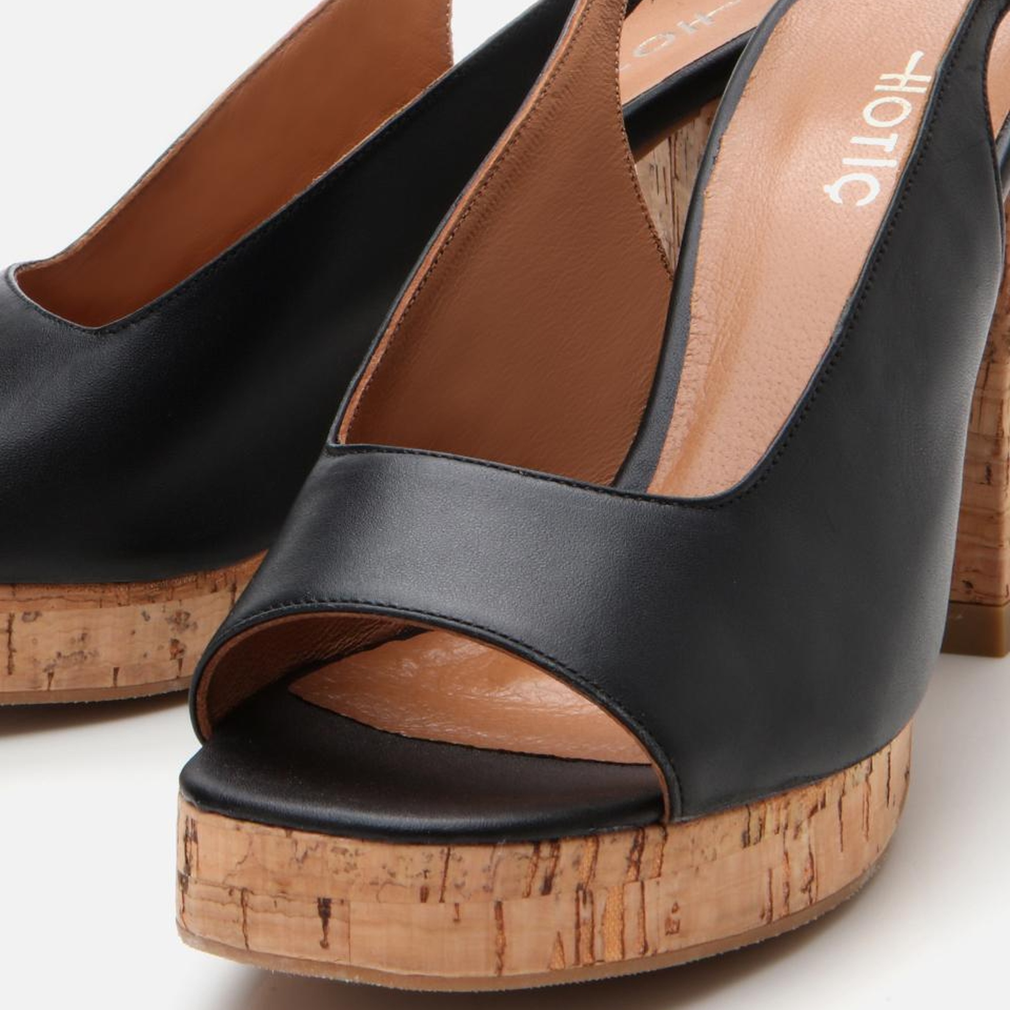 Kadın Deri Siyah Topuklu Sandalet