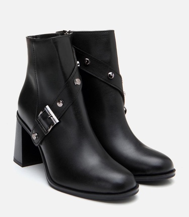  Kadın Siyah Tokalı Topuklu Bot