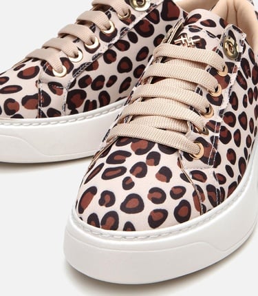  Kadın Bej Yaya Leopar Desenli Spor Ayakkabı