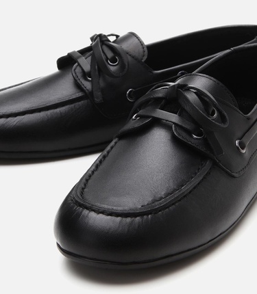  Kadın Deri Siyah Bağcıklı Günlük Loafer